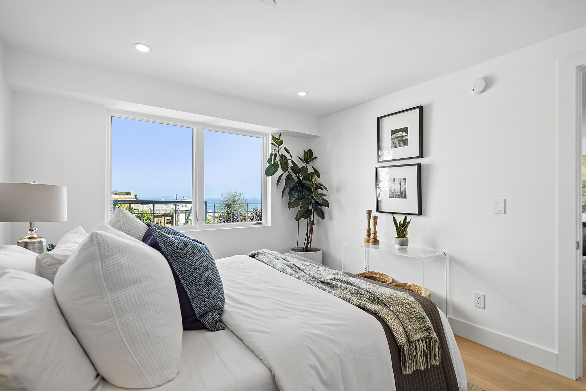 2046 Filbert Street - Image 12